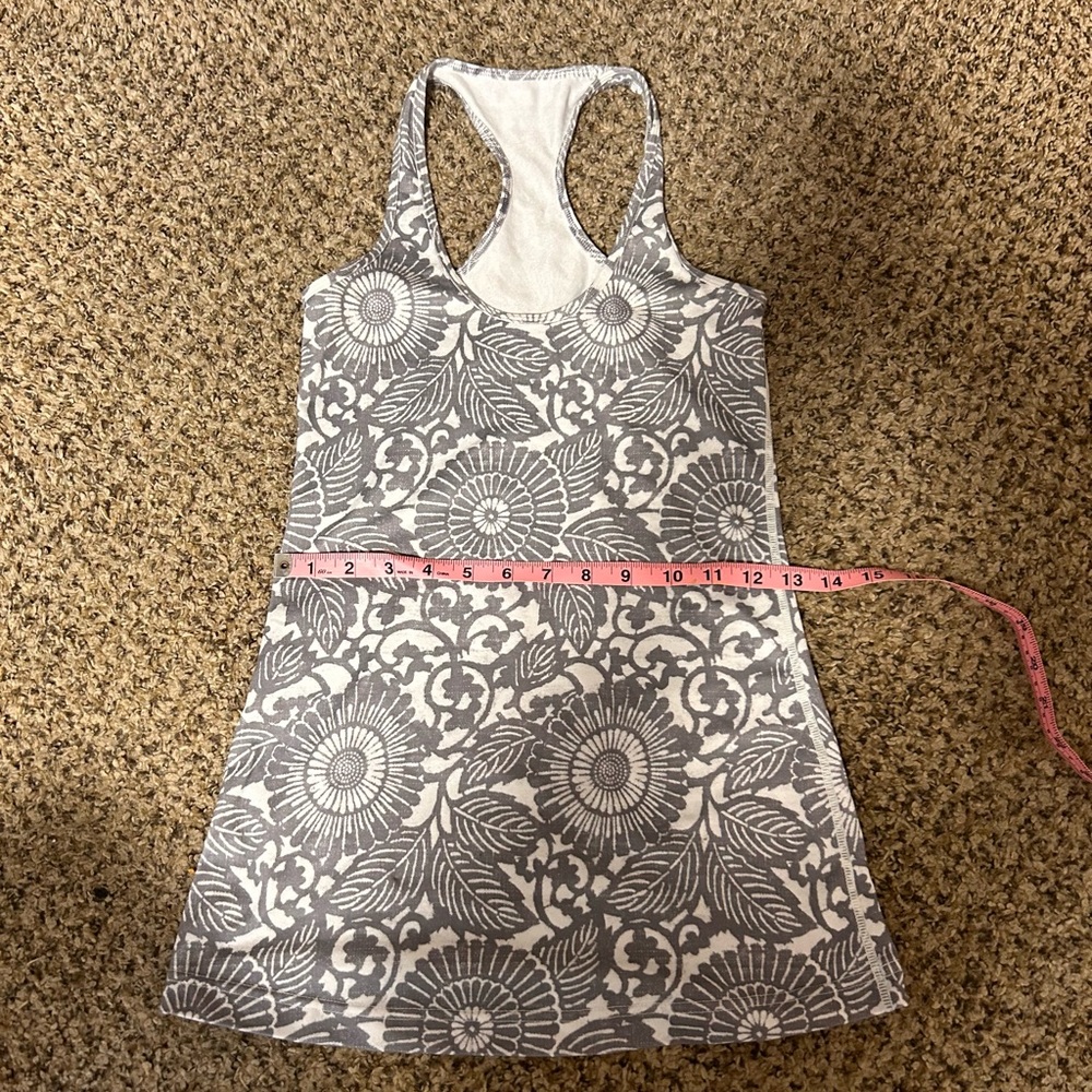 Lululemon floral patterned size small tank